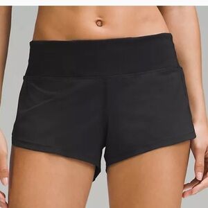 Black Lululemon Speed Up Low-Rise Lined Short 2.5"